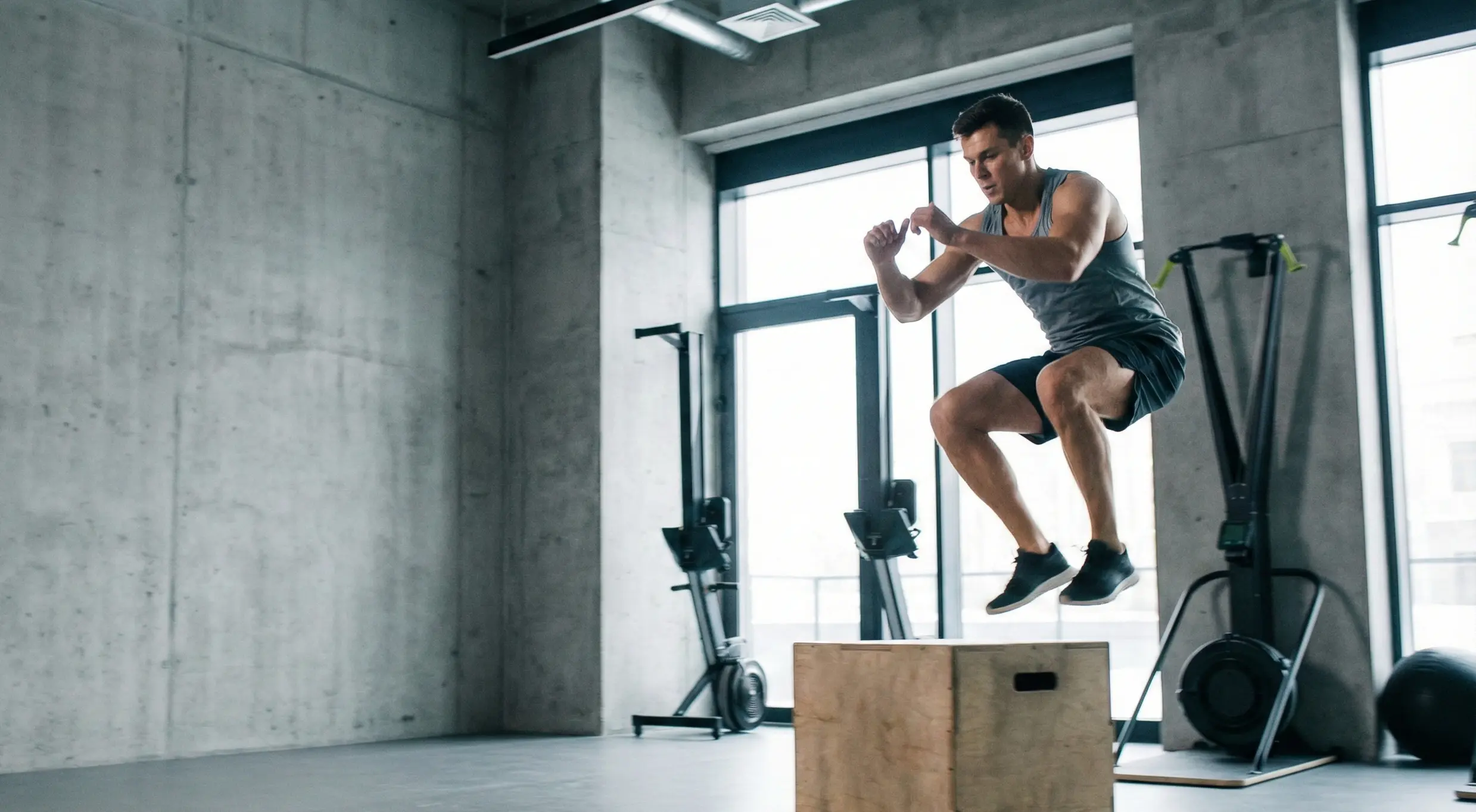 Marche rapide vs course : Comment choisir pour préserver vos genoux ?