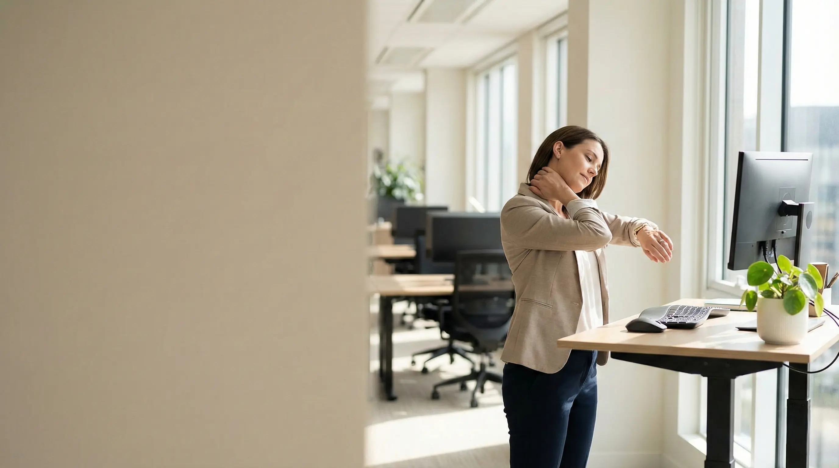 La règle du 20-20-20 : Comment sauver vos cervicales et vos yeux en 20 secondes